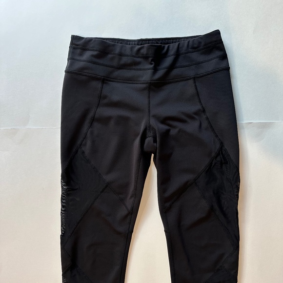 Athleta Mesh Sonar Cropped Active Workout Black Leggings -‎ Size M. - Picture 1 of 9